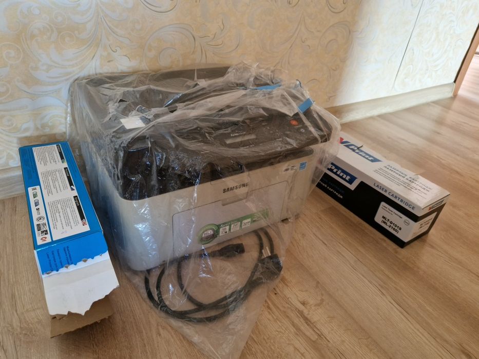 Продаю принтер 3в1 Samsung Xpress SL-M2070W: