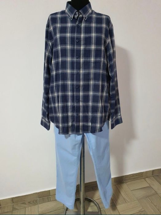 Pantaloni barbatesti, bumbac, model usor slim;