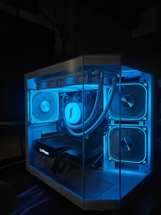 PC GAMING | RTX 3070 | Ryzen 5 5600X | 16 GB RAM 3200 | 2x SSD NvMe + Sata