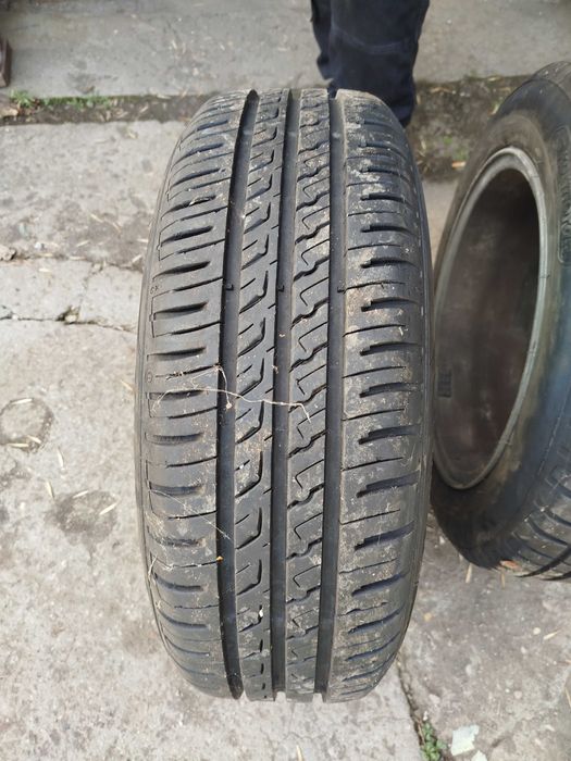 Летни гуми Барум 185/60/15