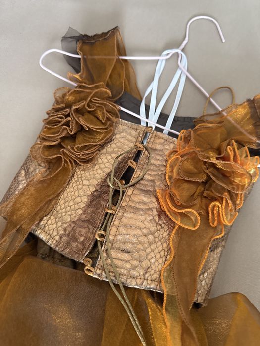 Продам костюм для девочки