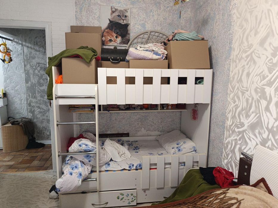 Двухъярусная кровать