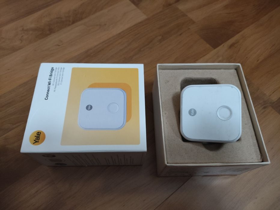 Încuietoare + gateway Yale linus