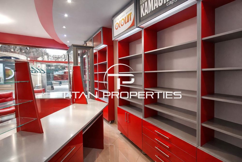Дава се под наем Магазин в Пловдив, Център - 84 кв.м за 1097.01 € - Снимка #2