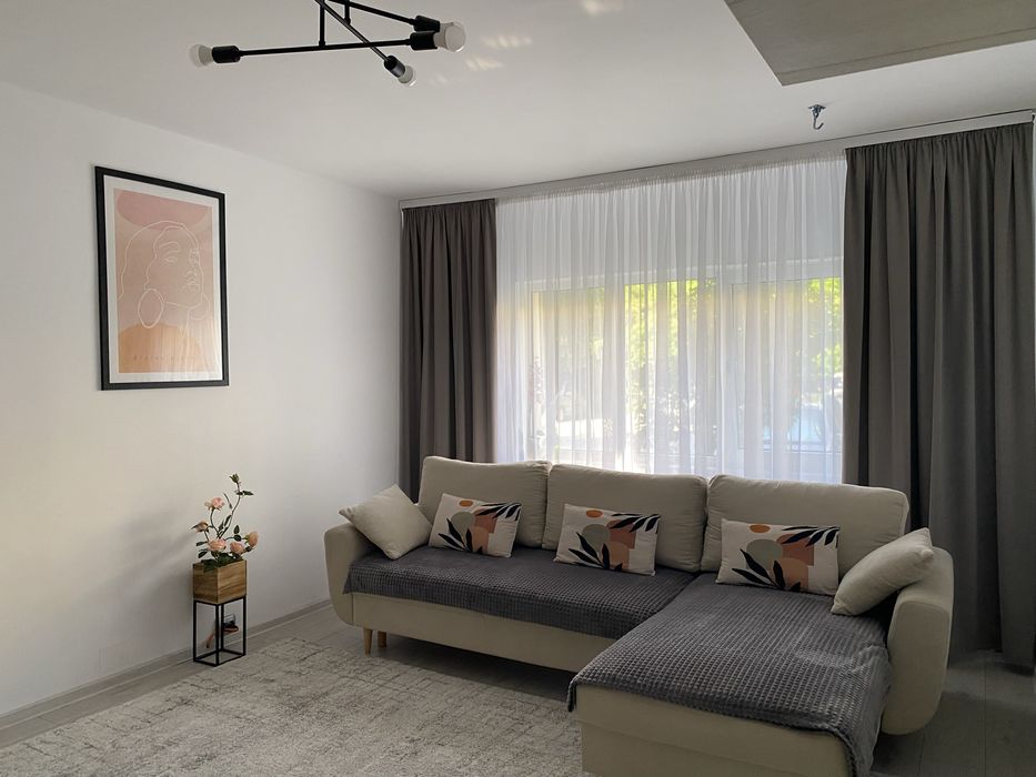 Apartament 2 camere DECOMANDAT+ loc de parcare Trivale