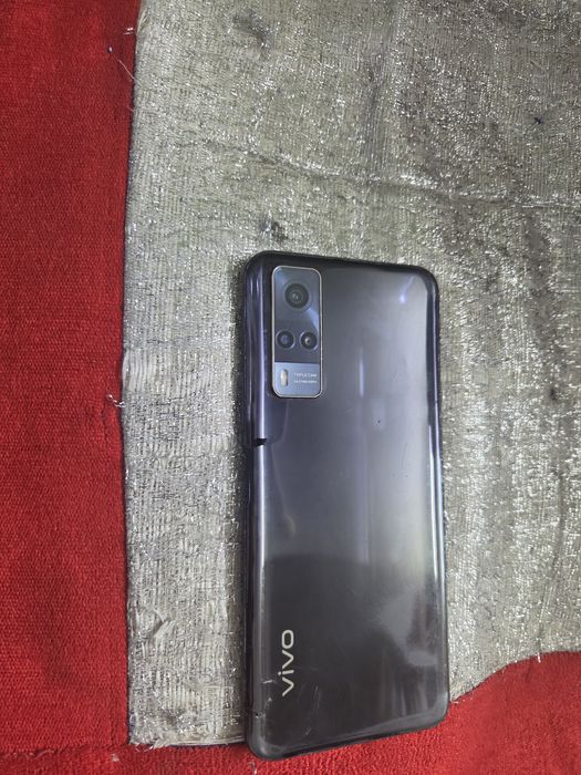 Vivo Y31.  128gb