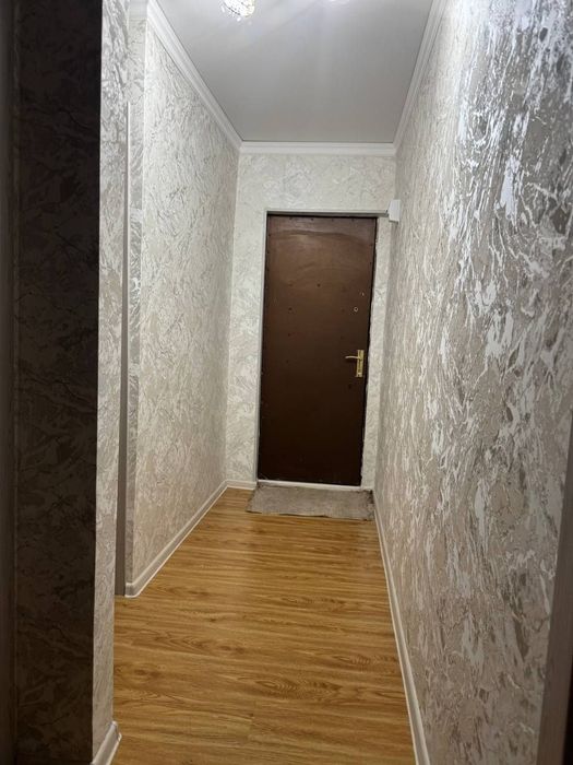 2 xonalini kvartira ijaraga beriladi.