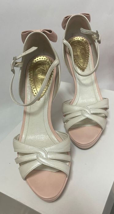 Sandale elegante, cu toc foarte inalt, pentru ocazii