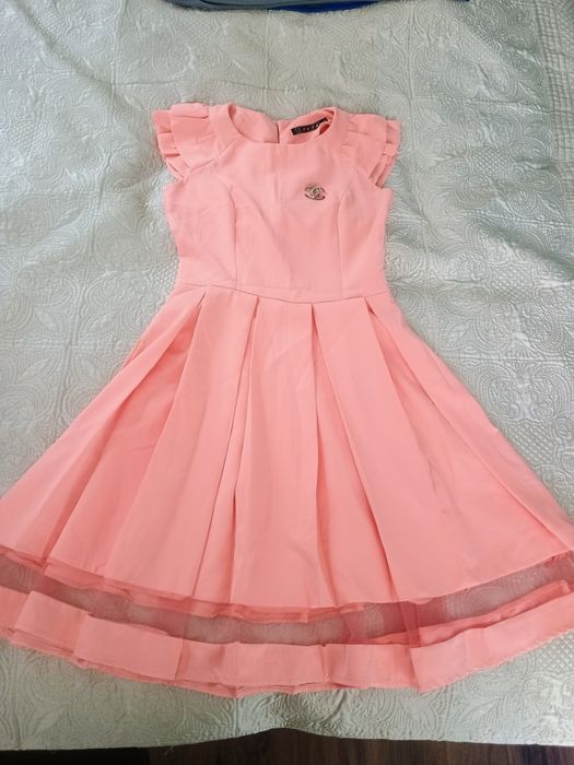 Рокля много нежна и красива