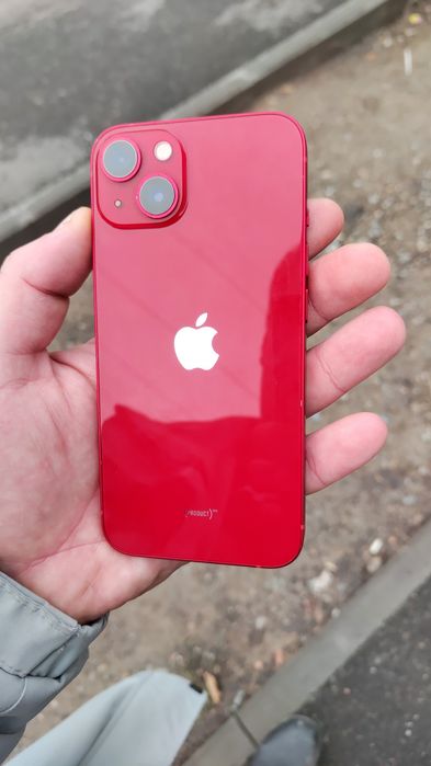 Айфон 13 256гб идеал