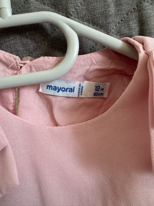Официална бебешка рокля Mayoral, плисирана с панделки