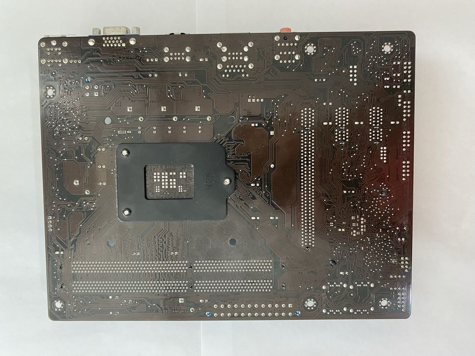 Материнская плата ASUS H61M-E