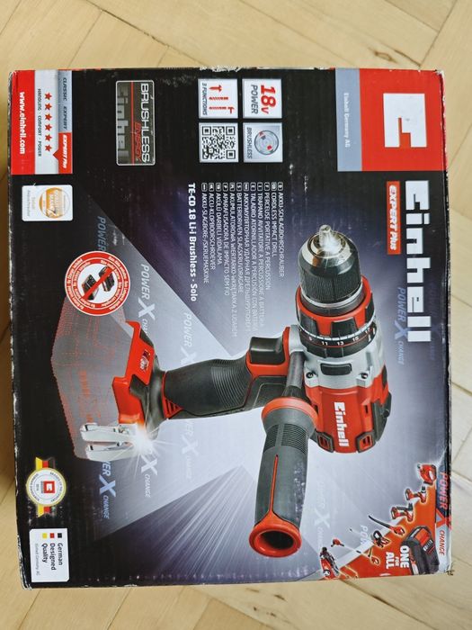 Продавам  акумулаторен ударен винтоверт Einhell.