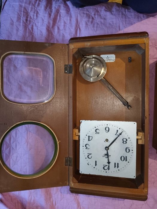 Продам настенные часы СССР