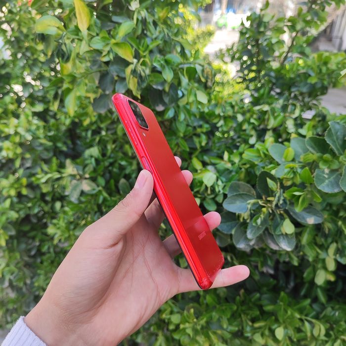 Samsung Galaxy A12 srochniy