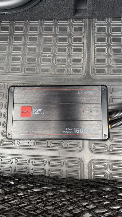 Продам сабвуфер JBl оригинал