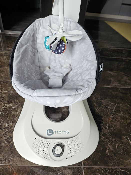 Електрическа люлка 4 moms rockaRoo