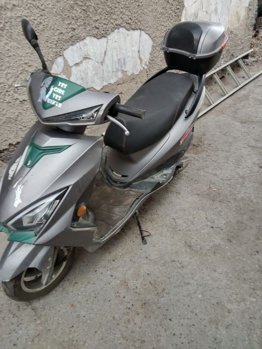 Продам два скутера