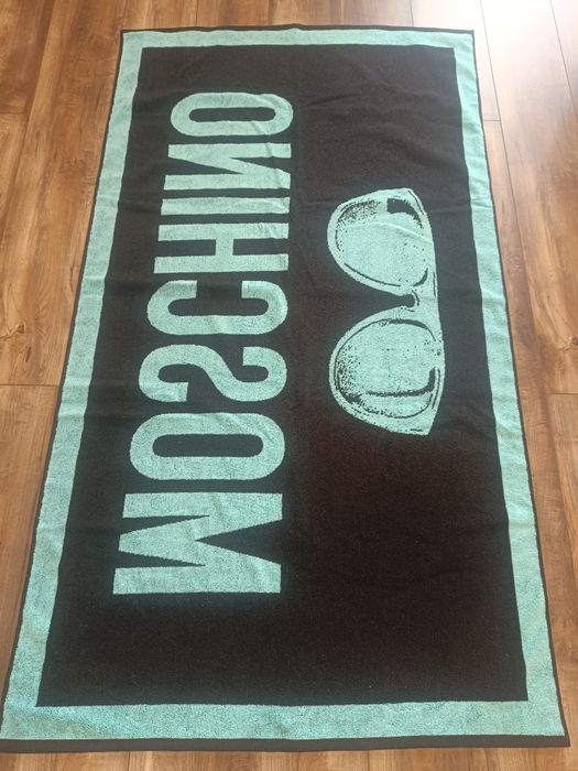 Плажни хавлии на Moschino