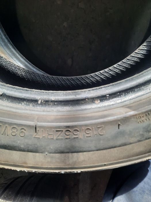 Продам резину 215/55/17