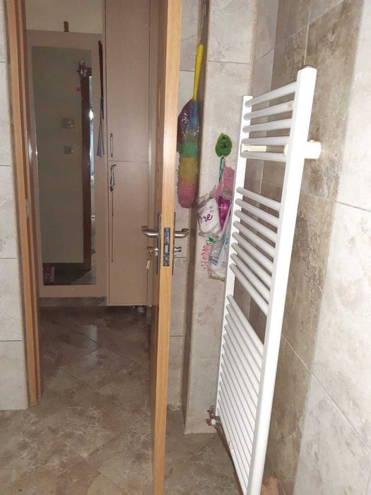 Ofer spre închiriere garsoniera in Ploiesti zona 9 Mai str Marasesti