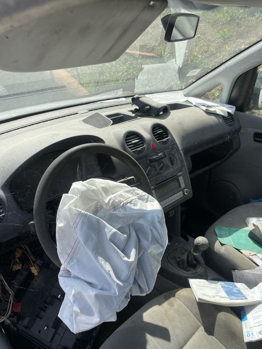 Фолксваген кадди /volkswagen caddy 2.0 d 2006 г. продадени оборудван двигател и кутия