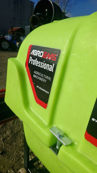 Instalatie met erbicidat PROFESIONAL pompa ierbicid diuze bazin masina