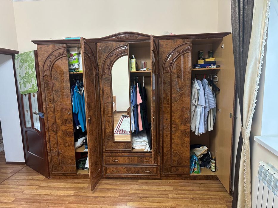 Новый большой шкаф