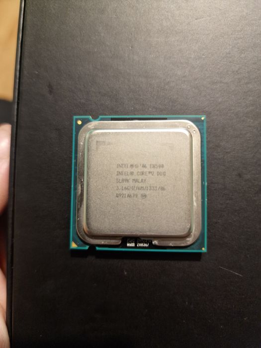 Procesor + Cooler Intel Core 2 Duo E8500 3.16Ghz FSB 1333 6MB LGA 775