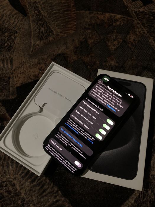 Айфон 15 про.