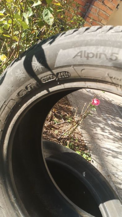 Гуми Континентал 215/60/16 Резервна гума от Тойота