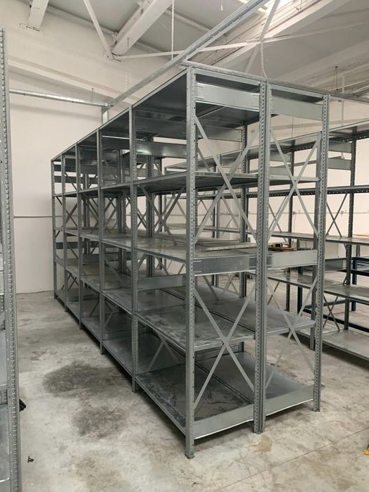 Rafturi metalice zincate marfa manuala 
Tip piking 
Înălțime de la 1.5