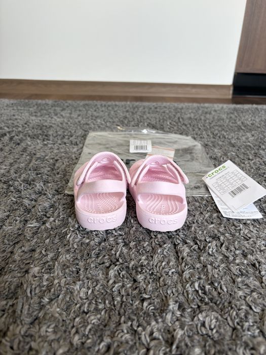 Crocs 20/21  c5 бежов розов