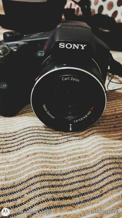 Фотоапарат Сони модел DSC-HX200V