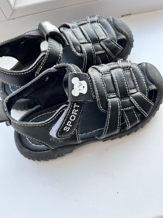 Детский сандалии