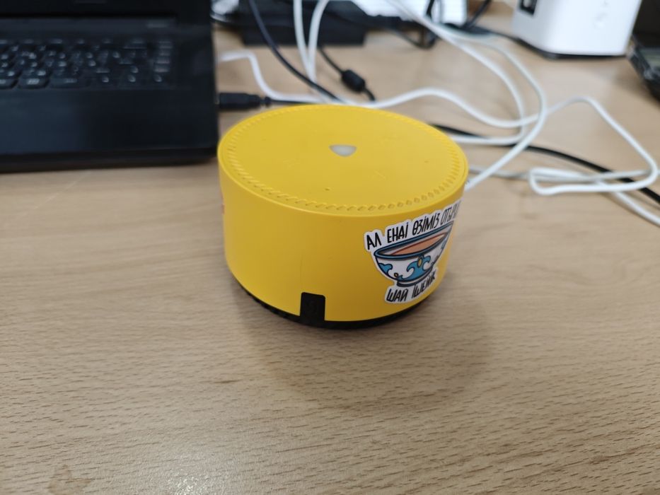 Продам Яндекс станцию Алиса лайт