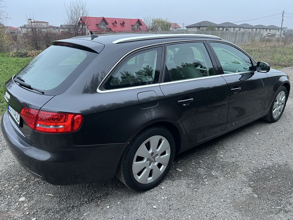 Audi A4 B8 2.0 D 2011 …DISTRONIC…