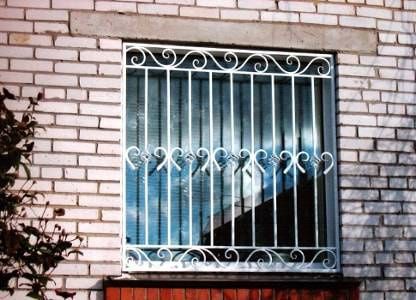 Изготовление решотки на окна. Ковка.