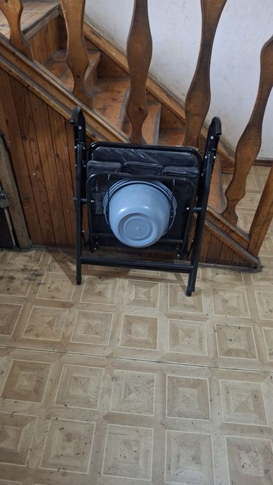 Санитарный стул туалет
