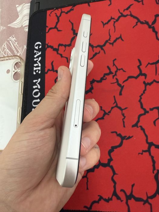 Продам Iphone 17