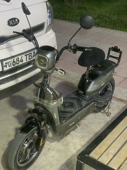 skuter sotilad pul zaril