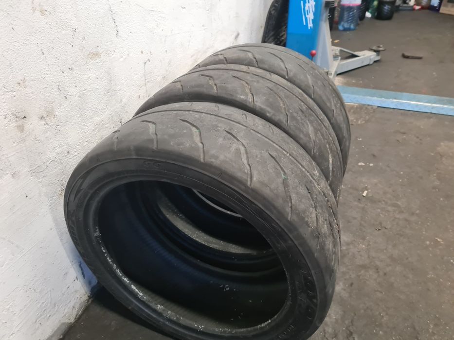 Гуми toyo 225/40/18 r888r