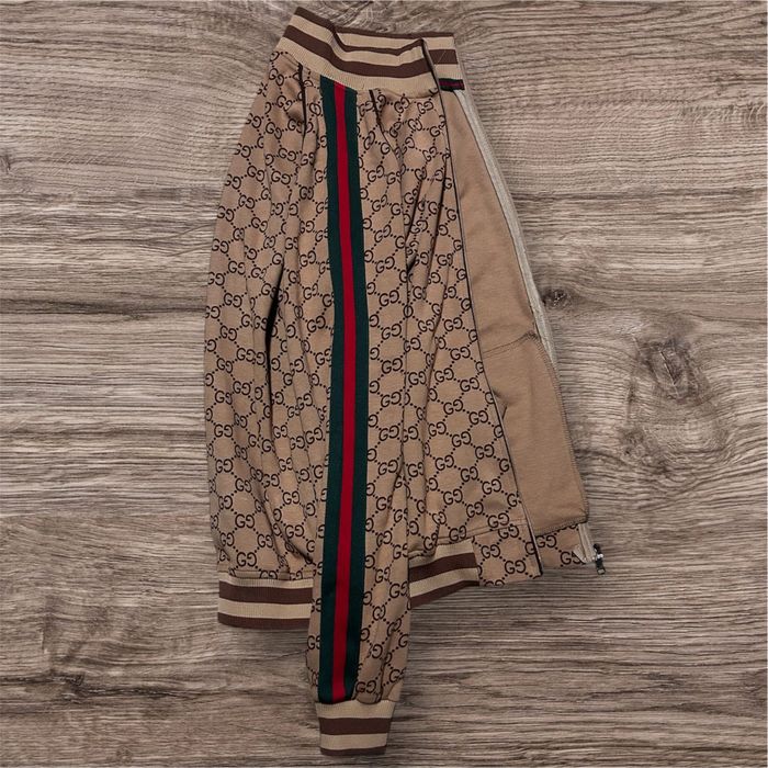 Trening Gucci ( marimea L fit M/L)