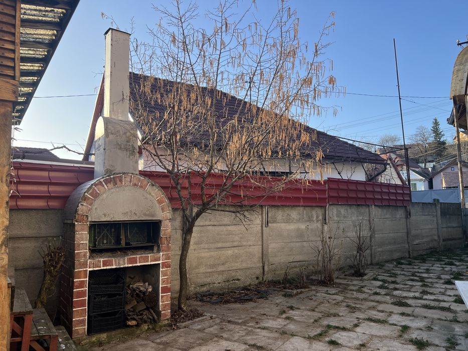 Casă de vânzare in centrul Ocnei Sibiului - langa strand