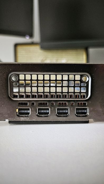 RTX2000PRO Blackwell - 16GB DDR7 ECC - 1U - Compatibila Minisforum MS01 / MSA2