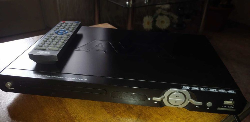 ДВД плеер китайский.AVA