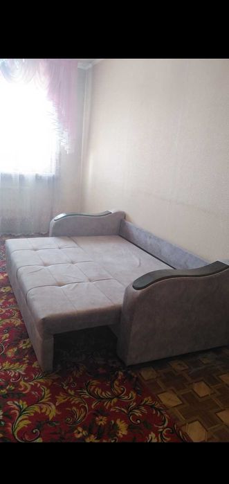 Девушек или семейным без детей подселение квартира 2хкомн.благоуст