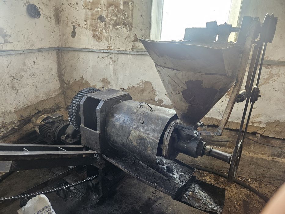 Продам маслопресс