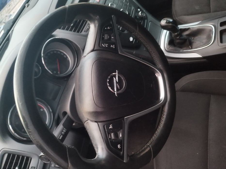 Bara fata spate far stop Opel Insignia A Dezmembrez dezmembrari piese