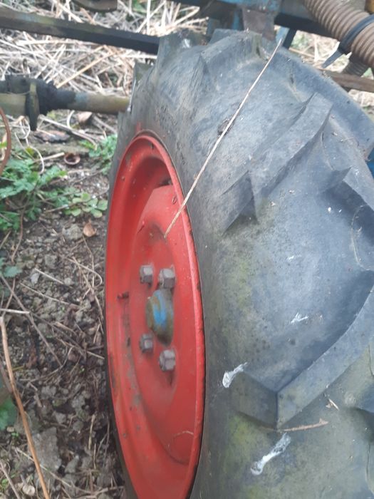 Utilaj de înprâstiat azot,semanatore